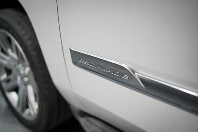 2018 Cadillac Escalade Luxury