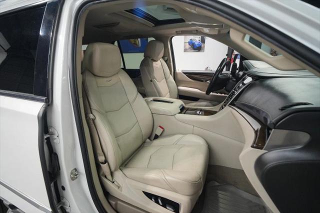 2018 Cadillac Escalade Luxury