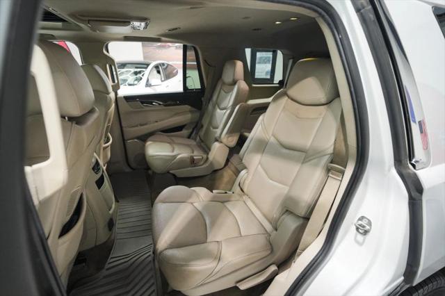 2018 Cadillac Escalade Luxury