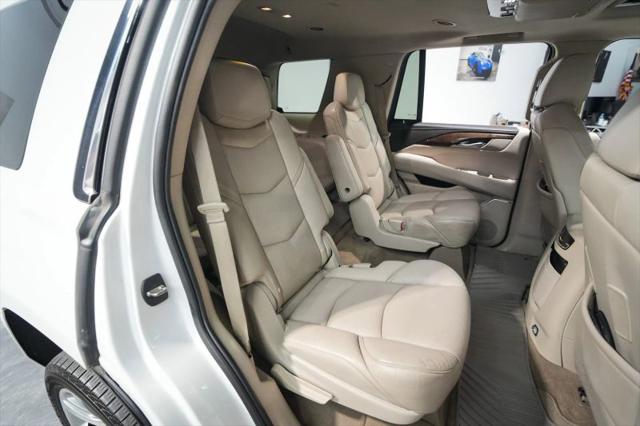2018 Cadillac Escalade Luxury