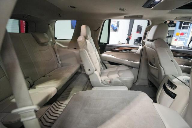 2018 Cadillac Escalade Luxury