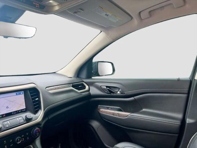 2022 GMC Acadia AWD Denali