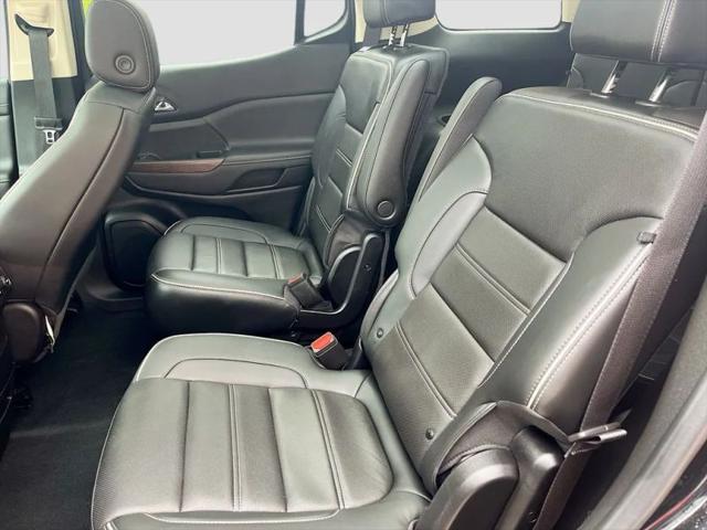 2022 GMC Acadia AWD Denali