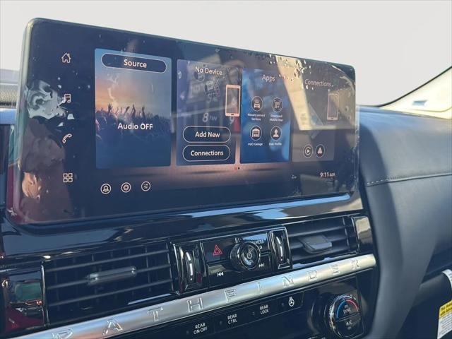 2026 Nissan Pathfinder SL