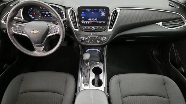 2022 Chevrolet Malibu FWD LT
