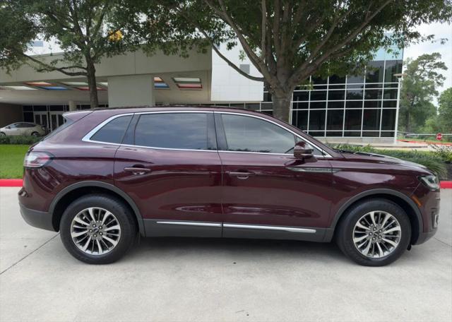 2019 Lincoln Nautilus Select