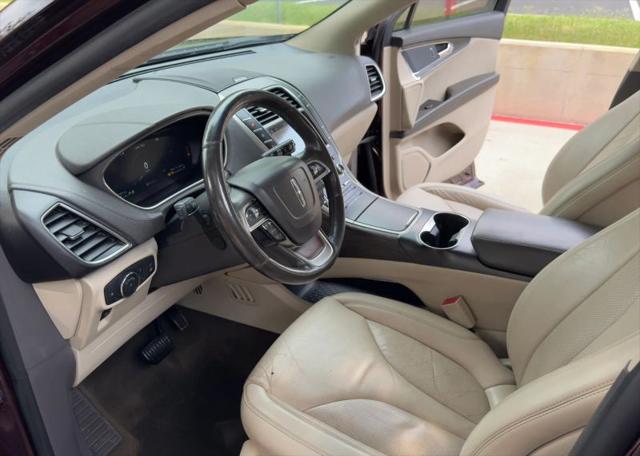 2019 Lincoln Nautilus Select