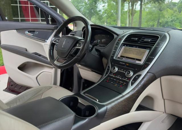 2019 Lincoln Nautilus Select