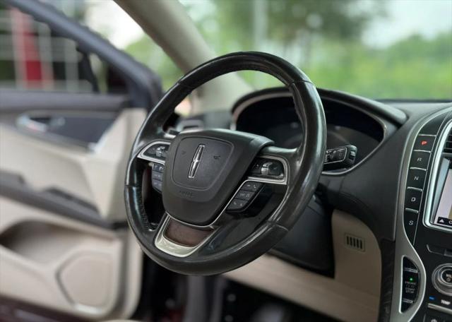 2019 Lincoln Nautilus Select