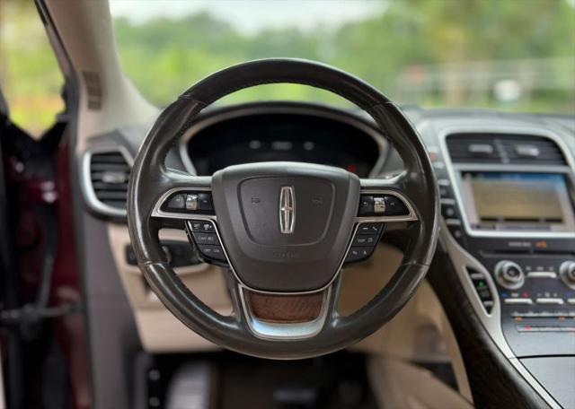 2019 Lincoln Nautilus Select