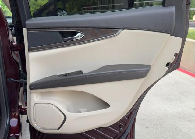 2019 Lincoln Nautilus Select