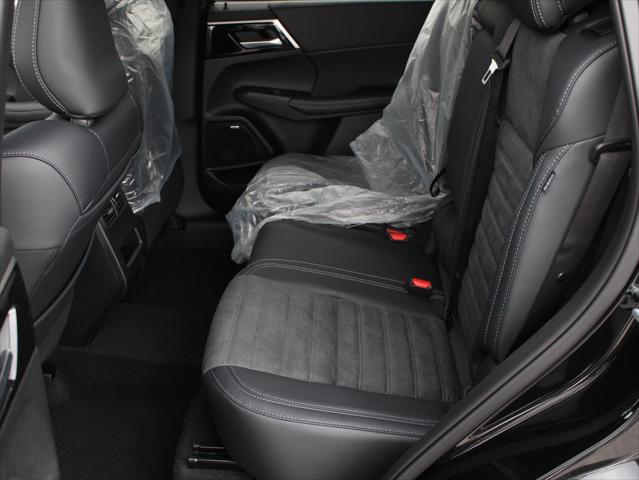 2026 Mitsubishi Outlander LE 1.5T S-AWC