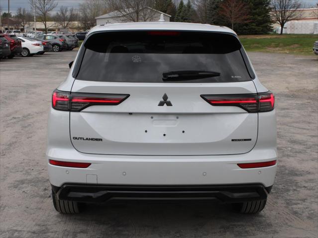 2026 Mitsubishi Outlander LE 1.5T S-AWC