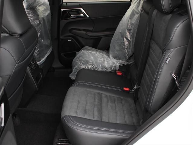 2026 Mitsubishi Outlander LE 1.5T S-AWC
