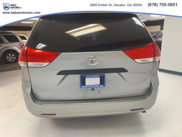 2012 Toyota Sienna LE V6 8 Passenger