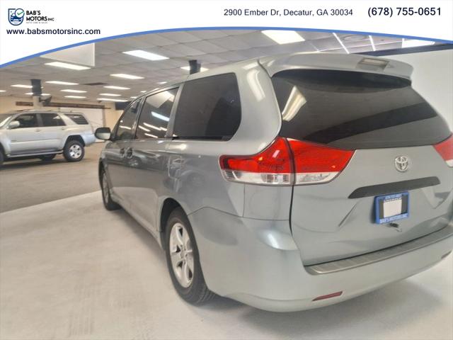 2012 Toyota Sienna LE V6 8 Passenger