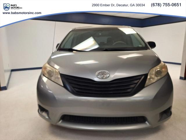 2012 Toyota Sienna LE V6 8 Passenger