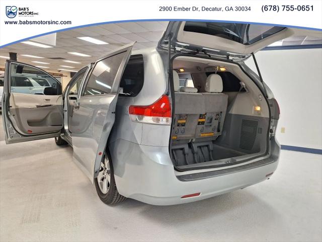 2012 Toyota Sienna LE V6 8 Passenger