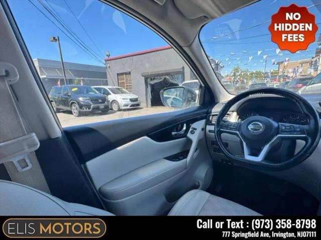 2022 Nissan Rogue Sport SV AWD Xtronic CVT