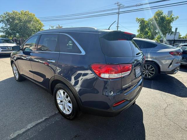 2017 Kia Sorento 3.3L LX