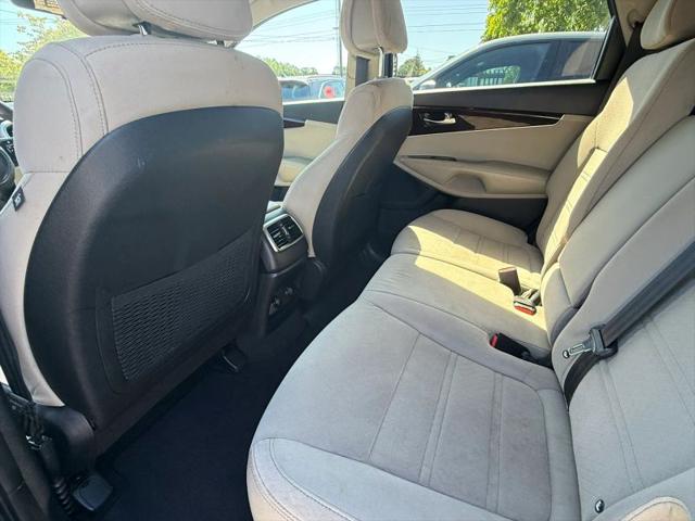 2017 Kia Sorento 3.3L LX