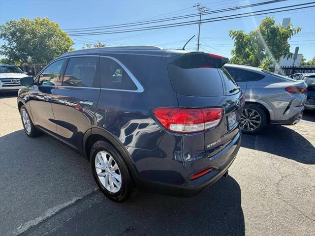 2017 Kia Sorento 3.3L LX