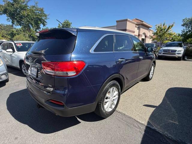 2017 Kia Sorento 3.3L LX