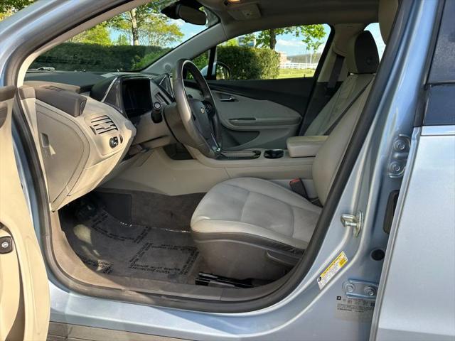 2013 Chevrolet Volt Base