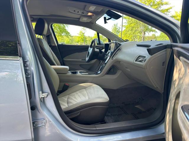 2013 Chevrolet Volt Base