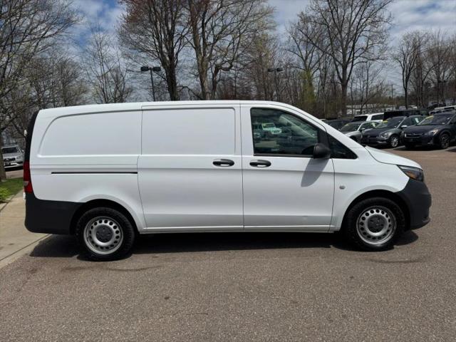 2020 Mercedes-Benz Metris Base