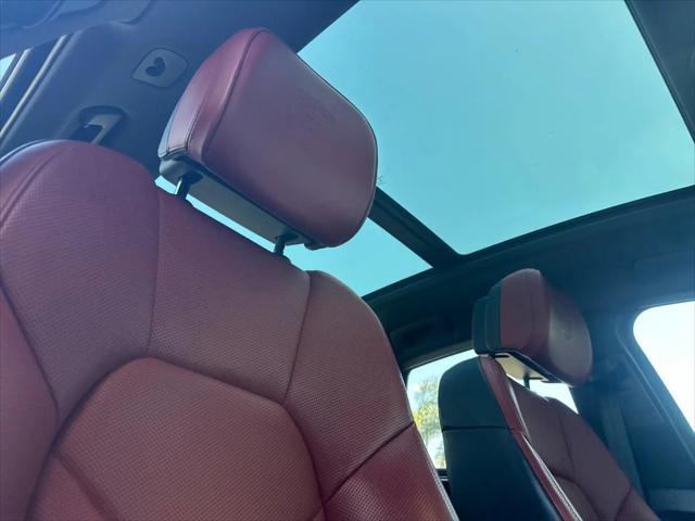 2023 Porsche Macan Macan