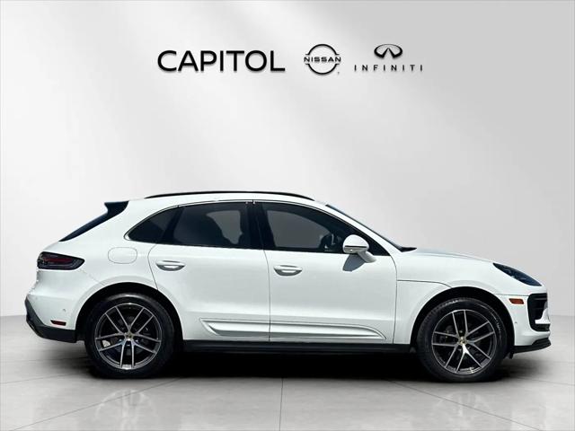2023 Porsche Macan Macan