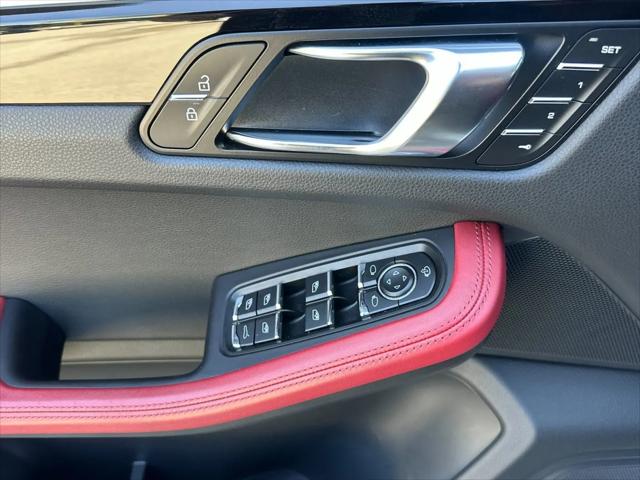2023 Porsche Macan Macan