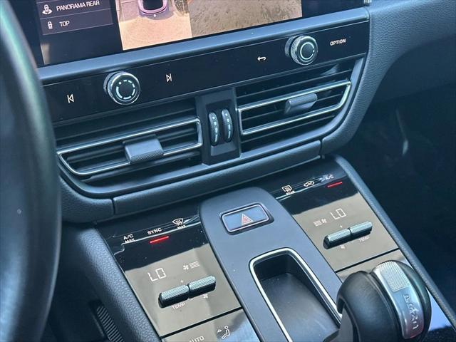 2023 Porsche Macan Macan