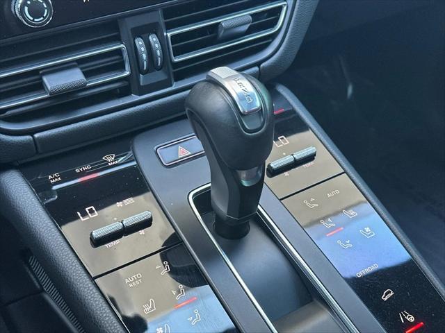 2023 Porsche Macan Macan