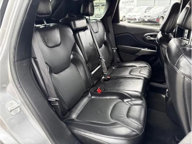 2020 Jeep Cherokee Limited FWD