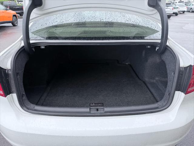 2013 Volkswagen Passat 2.5L SE