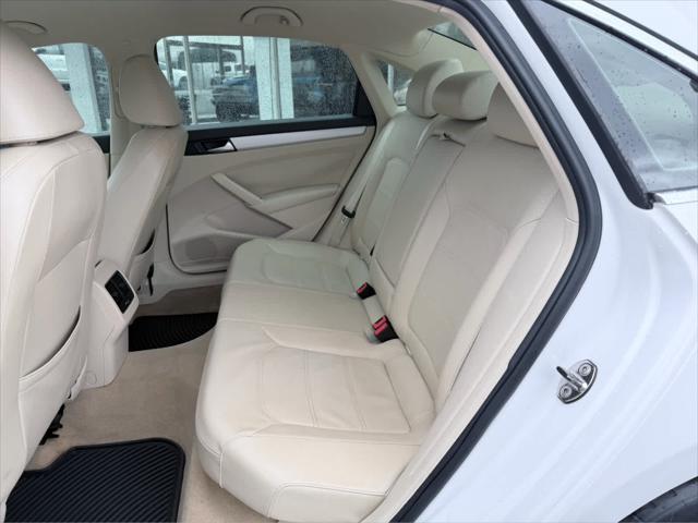 2013 Volkswagen Passat 2.5L SE