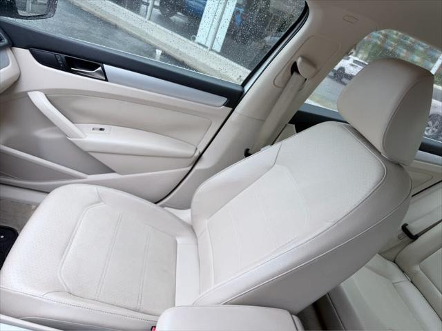 2013 Volkswagen Passat 2.5L SE