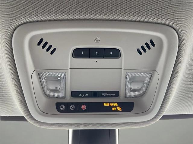2020 Chevrolet Traverse AWD LT Cloth