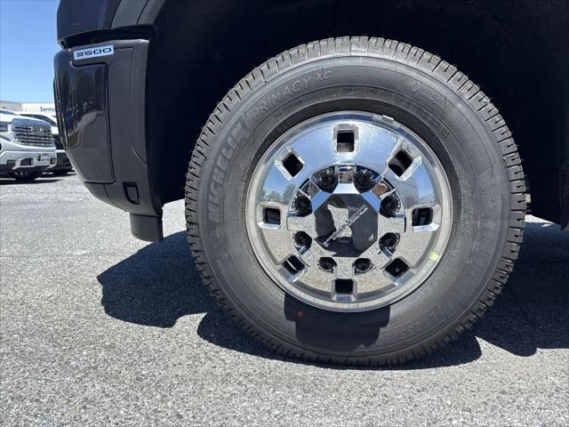 2026 GMC Sierra 3500HD Crew Cab, Long Bed, Denali Ultimate Dual Rear Wheel, 4WD
