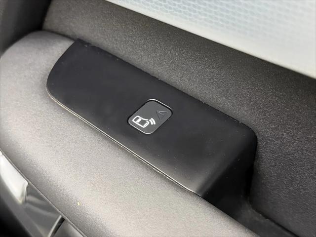 2020 Land Rover Discovery Landmark Edition