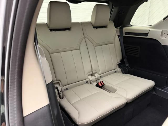 2020 Land Rover Discovery Landmark Edition