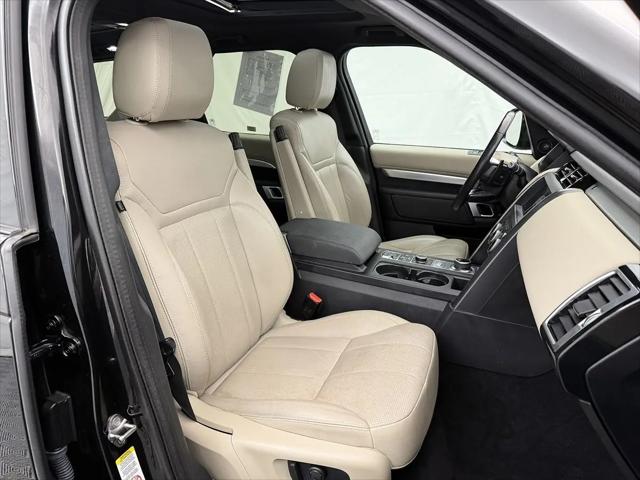 2020 Land Rover Discovery Landmark Edition