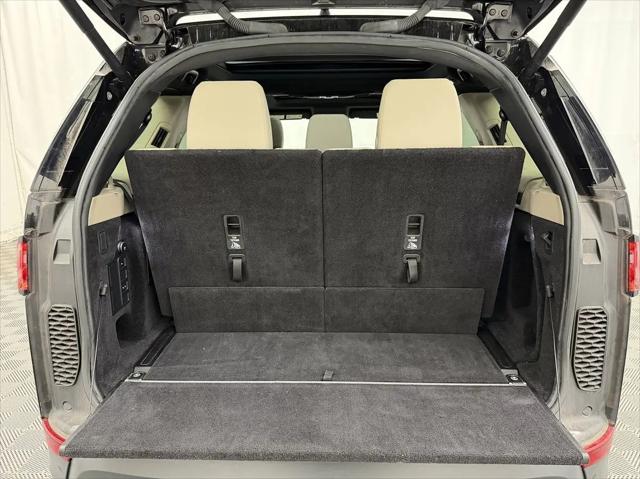 2020 Land Rover Discovery Landmark Edition