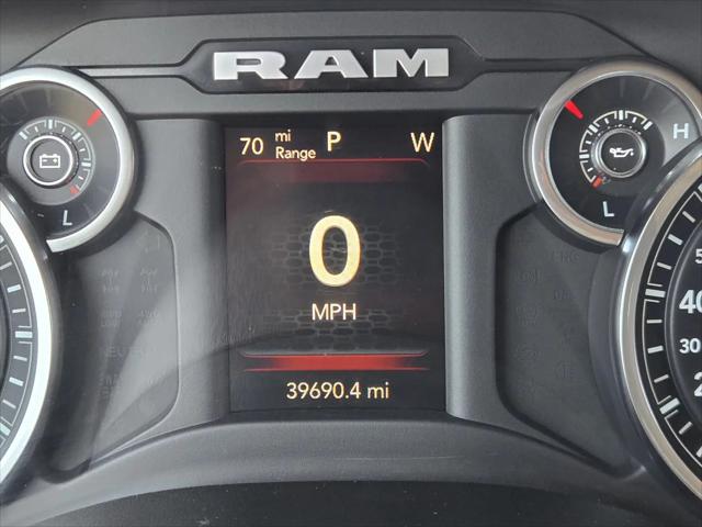2020 Ram 1500 Big Horn Crew Cab 4x4 5'7" Box