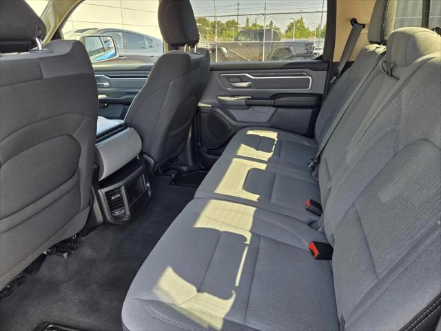 2020 Ram 1500 Big Horn Crew Cab 4x4 5'7" Box