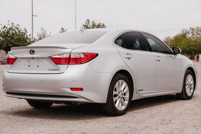 2013 Lexus ES 300h 300h