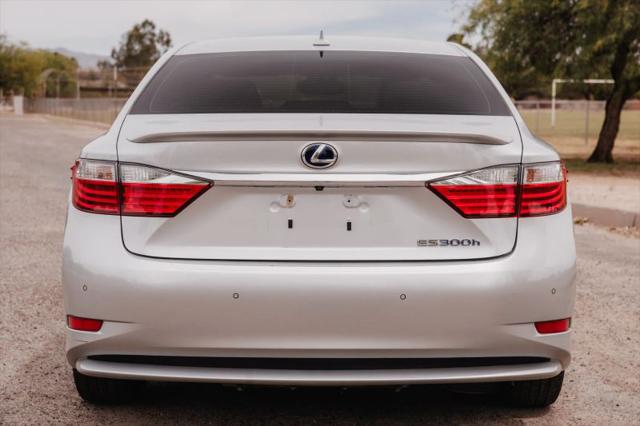 2013 Lexus ES 300h 300h