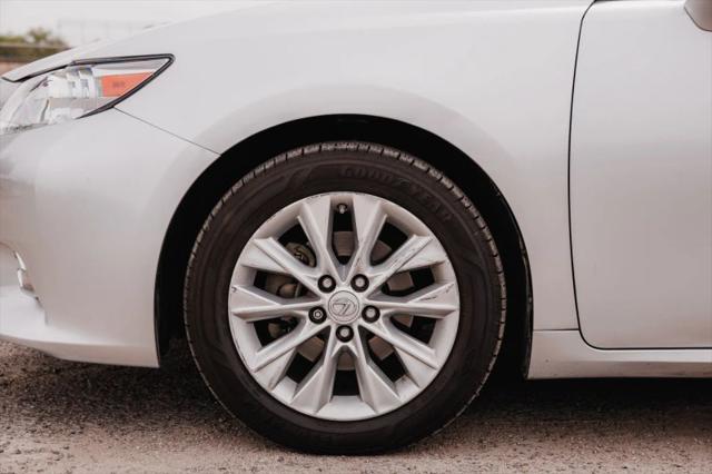 2013 Lexus ES 300h 300h